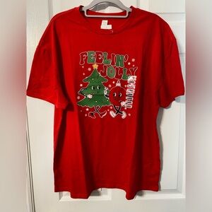 Christmas T-Shirt Red Feeling Jolly size Large NWT Unisex
